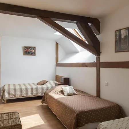 Grand Gite De Charme Avec Cheminee Pres De Montlucon, Jardin, Jeux Enfants, Animaux Acceptes - Fr-1-489-144 Holiday home